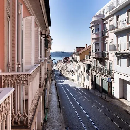 Lovely Private In Lapa 리스본